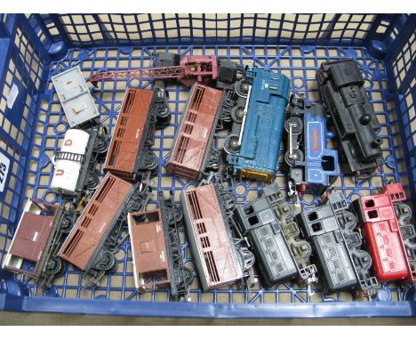 Six Triang/Hornby 'OO' Gauge/4mm Unboxed Locomotives, three Ref R253 "Dock Authority", Ref R152 Diesel 0-6-0 shunter R/No D03