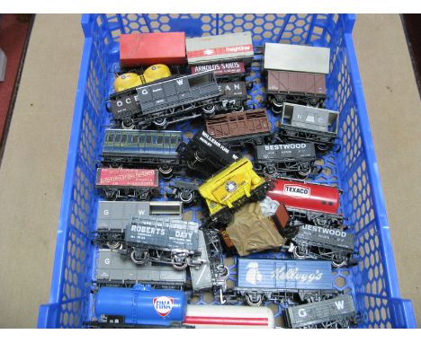 Twenty Seven Items 'OO' Gauge/4mm Rolling Stock, unboxed, by Hornby, Wrenn, Lima etc, box vans, tankers, open wagons, brake v
