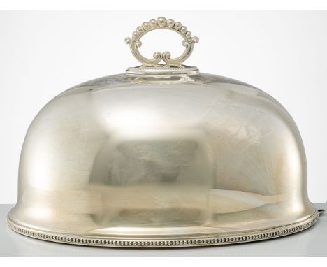Große ovale Wärmeglocke  William Hutton, Sheffield, um 1886-1893 Plated. Perlstab. D. ca. 26×37×27 cm. (60296)