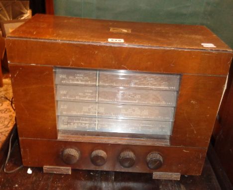 HMV wood cased valve radio