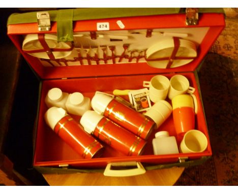 A Sirram picnic case with liner cover
