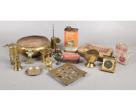 A collection of mainly metalwares. Includes miniature miners lamp, vintage tins, brasswares etc.  
