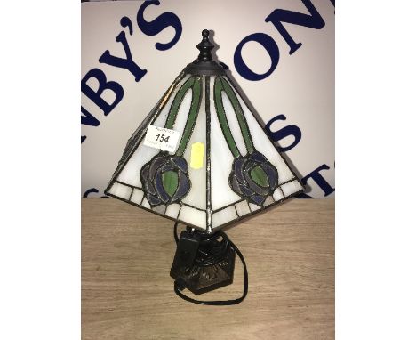 TIFFANY STYLE LAMP (SAS)
