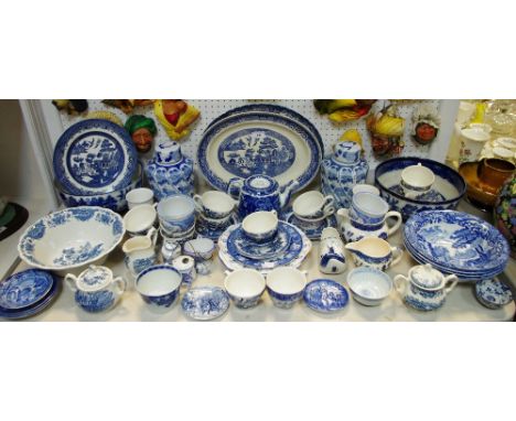 Blue &amp; White - Copeland Spode bowls; Chinese canisters; Willow pattern bowls; etc; qty 