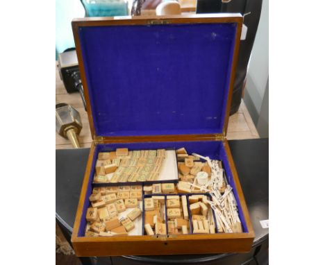 Mahjong tile case with contents 