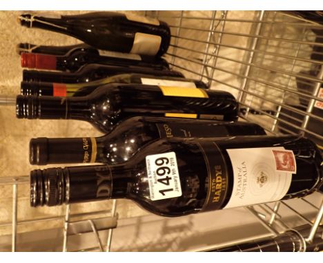 Eight bottles of mixed non vintage wines