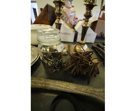 Various keys, clock keys etc