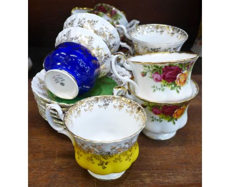 Royal Albert Old Country Roses china and Regal Series cups and saucers, (5+6), (Regal second quality) 