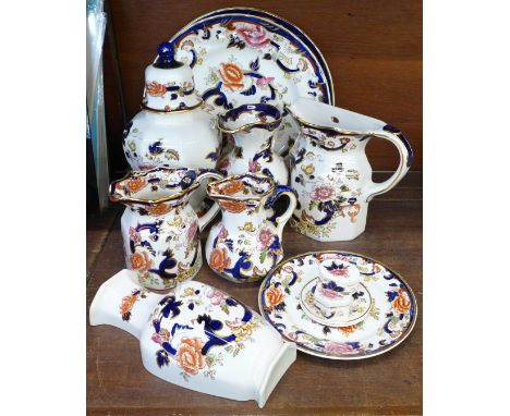 Mason's Mandalay pattern china, including two wall pocket vases and two trinket boxes 