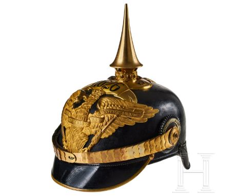 Preußen - Helm für Offiziere des Grenadier-Regiments Nr. 4 Schwarz lackierter Lederkorpus, Vorderschirm grün und Nackenschirm