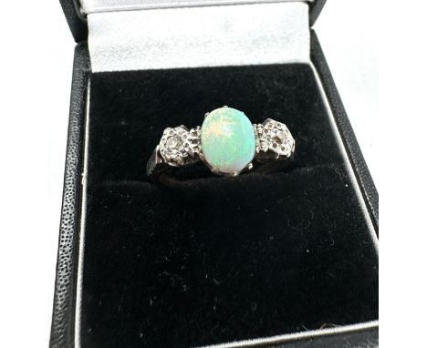 gold opal &amp; diamond ring weight 2.6g