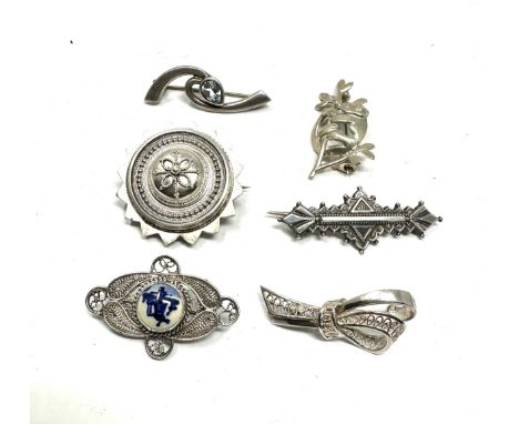6 vintage silver brooches weight 22g