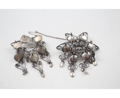 Two silver vintage Solje brooches (25g)