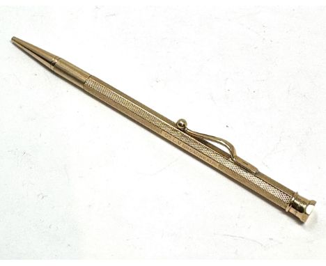 9ct gold engine turned case pencil measures approx 12cm long weight 17.2g