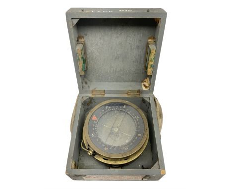 WWII period Type P10 aircraft compass, 16.5cm diameter brass rim marked "Type P10" and "No 1130B", spring mounted onto brass 