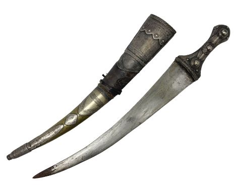 Late 19th/20th century Middle Eastern jambiya dagger the 36cm broad curved double edged steel blade with traces of script, ho