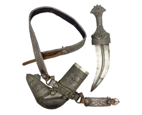 Omani Khanjar dagger, the 19cm curved blade with pronounced medial rib to either side, waisted hilt with dome shaped pommel a