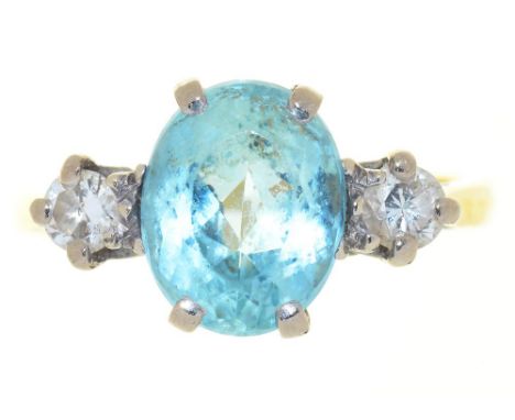 AN AQUAMARINE AND DIAMOND RING, AQUAMARINE APPROX 1.8 CT,  IN 18CT YELLOW GOLD, 3G, SIZE K++IN GOOD CONDITION, WITH LIGHT WEA