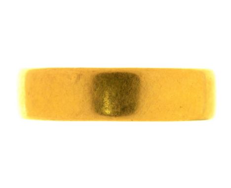 A 22CT GOLD WEDDING RING, BIRMINGHAM 1963, 3.5G, SIZE N++IN GOOD CONDITION, WITH LIGHT WEAR CONSISTENT WITH AGE