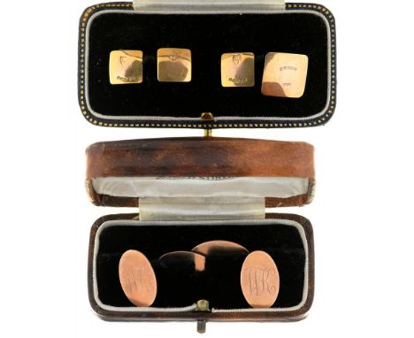 A PAIR OF MONOGRAMMED 9CT GOLD CUFFLINKS, BIRMINGHAM 1926, MAKER A&amp;W, CASED AND A SET OF 9CT GOLD DRESS STUDS, BIRMINGHAM