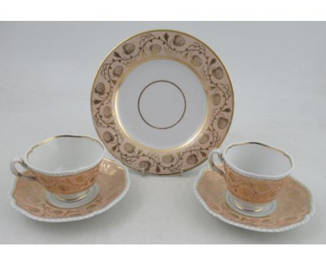 From the collection of Lord &amp; Lady Flight, A Flight, Barr &amp; Barr plate, two saucers, (Flight Collection Number 413) a