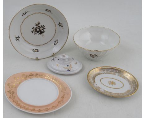 From the collection of Lord &amp; Lady Flight, An 18th century Worcester slop bowl and saucer dish, (Flight Collection Number