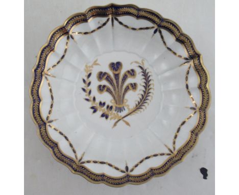 From the collection of Lord &amp; Lady Flight, A Flight Worcester dish, decorated with Prince of Wales feathers, (Flight Coll