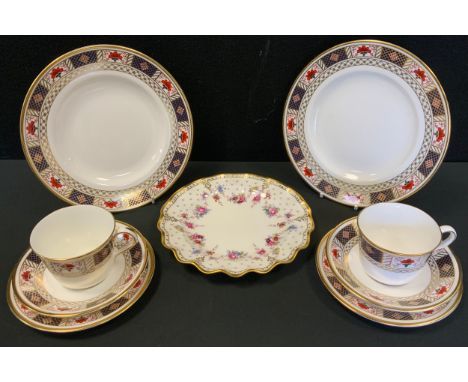 A pair of Royal Crown Derby Derby Border pattern trios,  two side plates, Royal Antoinette wavy rim plate 