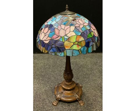 A Tiffany style ‘Dragonflies amongst Waterlilies’ pattern table lamp, 64cm tall x 41cm diameter 