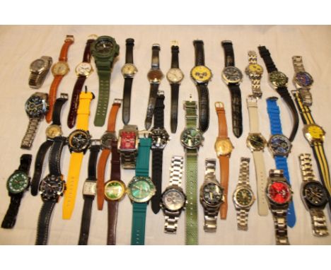 A large selection of various lady's and gent's wrist watches including vintage wrist watch by Gervaux, Ingersoll, Effem, Mark