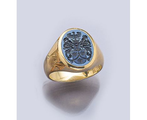 14 kt Gold Wappenring mit Lagenstein,   GG 585/000, Wappen mit Adlergravur, verbödet, RW 68, ca. 11 g14 kt gold crest ring wi