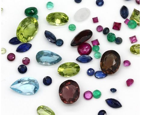 Lot lose Farbsteine zus. ca. 57,00 ct,   u.a.Rubin, Smaragd, Amethyst, Peridot, versch. Größen, Formen und Reinheiten, z.T. A