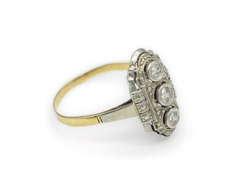 14 kt Gold Ring mit Brillanten,   GG/WG 585/000 gepr., im Stile des Art-Deco, 3 Brillanten zus. ca. 0.15 ct Weiß/si, RW 5414 