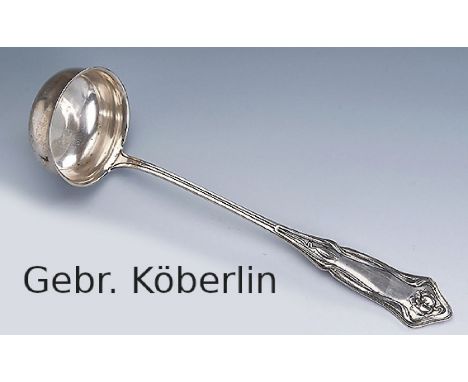 Suppenkelle, deutsch um 1900, 800er Silber,   reiner Jugendstil, Gebr. Köberlin, Döbeln, abstr.-floral verziert, L. ca. 32 cm