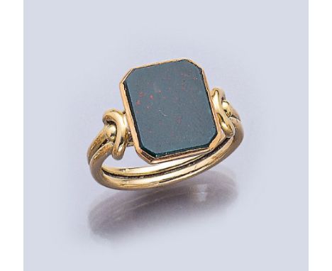 14 kt Gold Siegelring mit Jaspis,   GG 585/ 000, Jaspisplatte frei, Schultern mit Granu- laten, Schiene 2-reihig, RW 67, ca. 