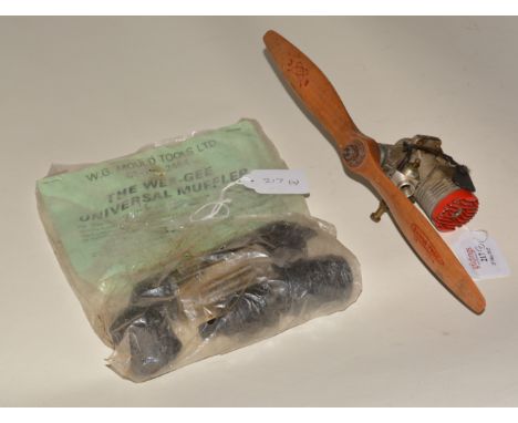Farly Merco 35 glow engine, with Wee-Gee muffler.