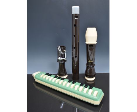 Hohner Melodica Soprano, cased and an Allos base recorder (2).