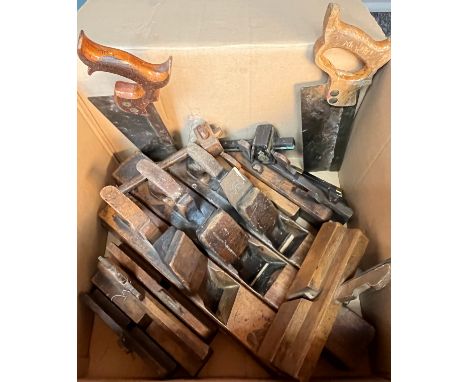 A Box containing vintage wooden joiners planes and measuring tools. 