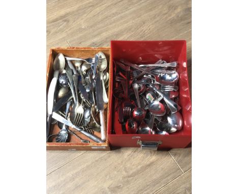 2 TRAYS OF ASSORTED CUTLERY INC EPNS AND SILVER PLATED ETC