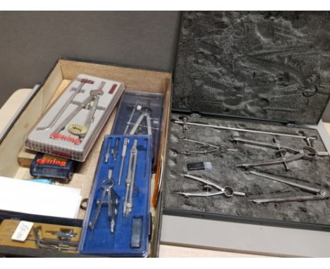 TRAY CONTAINING ROTRING COMPASS SETS