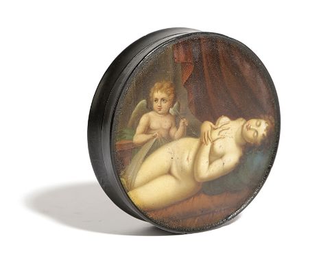 A GERMAN LAQUERED PAPIER-MACHE SNUFF BOX BY STOBWASSER, EARLY 19TH CENTURY the lid painted with Venus and Cupid, the interior