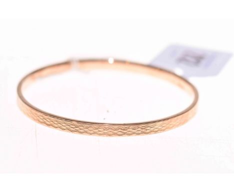 9 carat gold bangle, 6 grams
