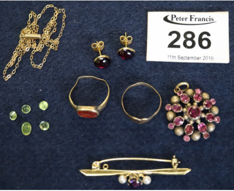 A collection of jewellery to include; an amethyst and pearl 9ct gold bar brooch, an intaglio ring, pair of garnet earrings et