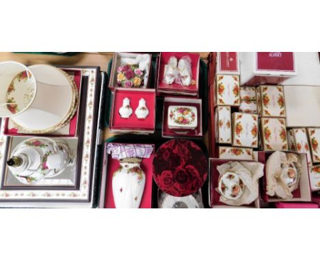 Various boxed Royal Albert Old Country Roses wares, to include vase, 20cm H, dishes, shoes, trinket box, lamp, plate wall clo