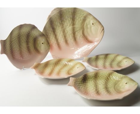 A Shorter & Son Pottery fish service modelled as fish, printed marks, comprising fish platter and six plates, (7).