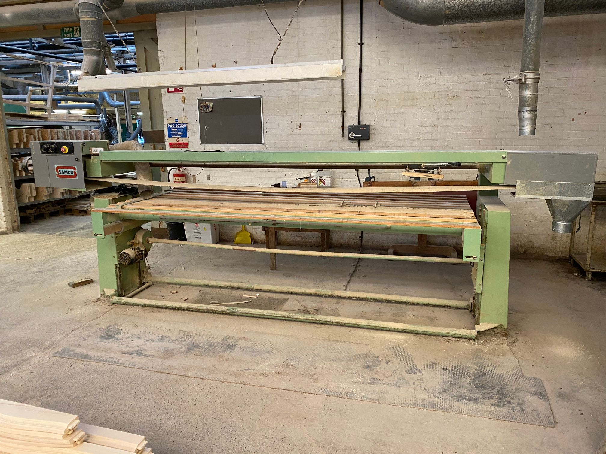 Samco EG pad sanding machine, serial no 9110210 with 2.7m table, 18cm belt