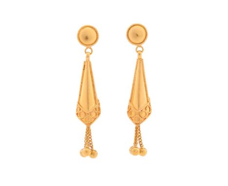 A pair of cone-shaped drop earrings, each comprises a yellow precious metal long cone with wirework details, chain tassels wi