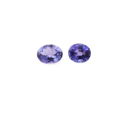 Two Tanzanite loose gemstones, consisting of one oval-shaped brilliant-cut Tanzanite, with light bluish-purple body colour, m