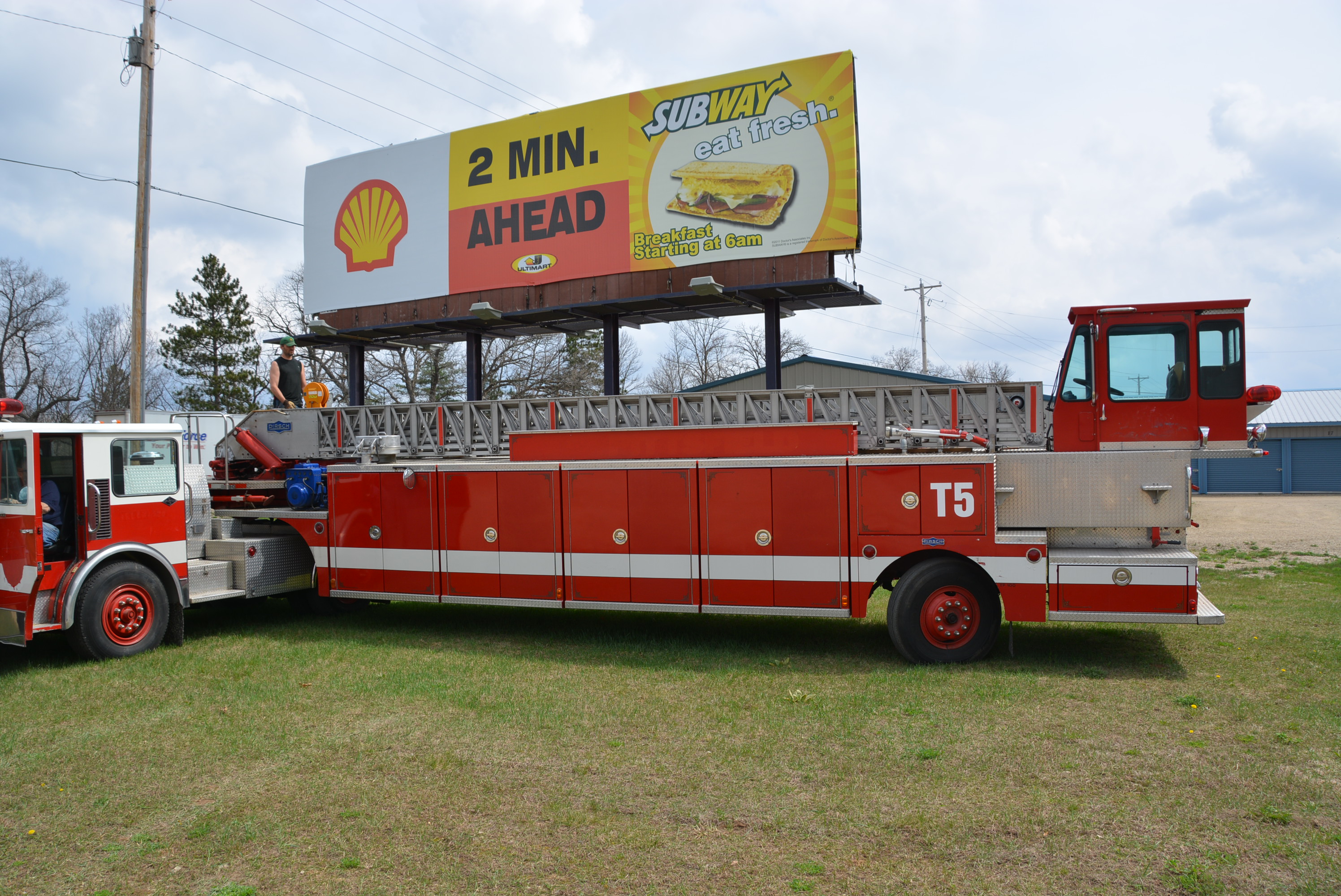 1987 Spartan Fire Tiller ladder truck 64064miles