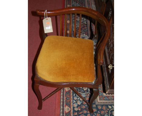 A Chippendale style mahogany single dining chair, together with an Edwardian mahogany corner chair (2)